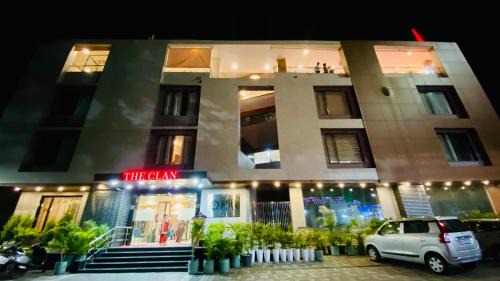 Indore Hotel | THE CLAN HOTEL - VIJAY NAGAR Indore
