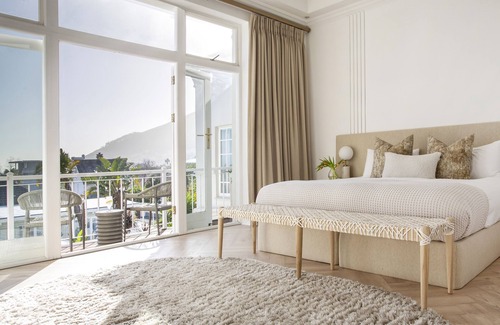 Sea Point House | The Clarendon - Fresnaye