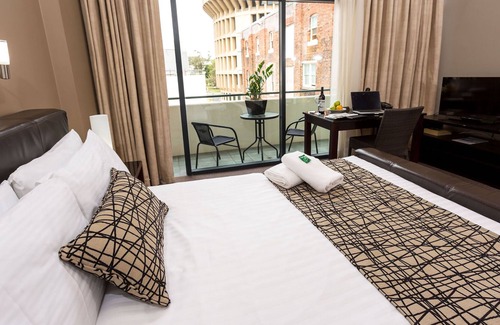 Newcastle Hotel | The Clarendon Hotel