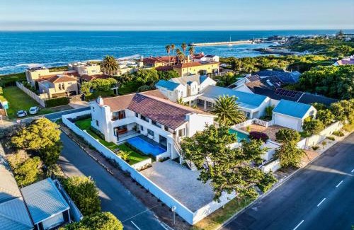 Westcliff House | The Cliff Villa Boutique Guesthouse