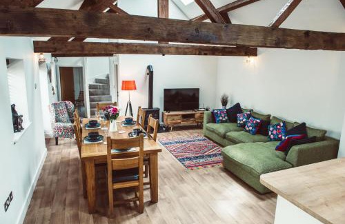 Montgomery House | The Clockhouse