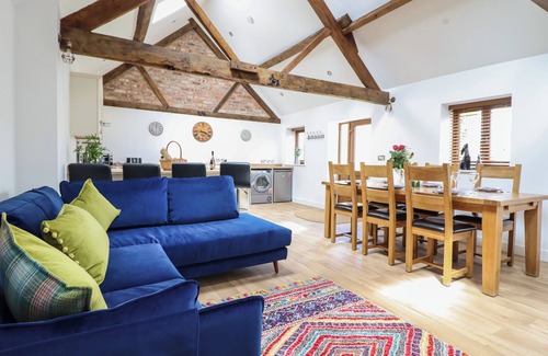 Montgomery Cottage | The Clockhouse