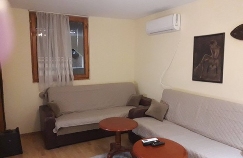 Podgorica Apartment | The Cloud! nnnn