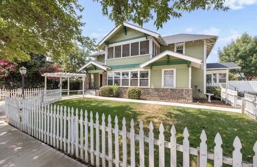 Exeter House | The Clover House, Charming Craftsman home
