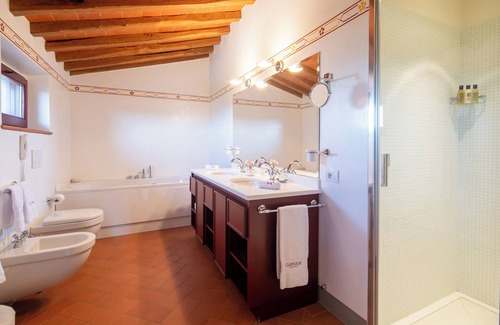 Castelnuovo Berardenga Hotel | The Club House