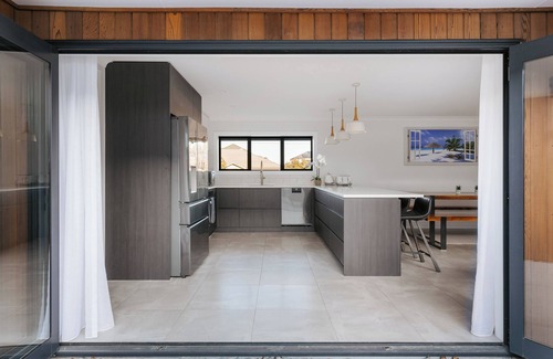 Mount Maunganui House | The Clubhouse ~ Mount Maunganui - Beyonder Holiday Homes