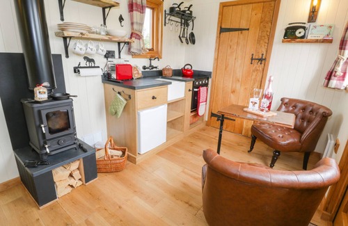 Saint Asaph Cottage | The Clydes