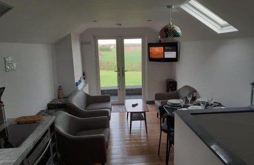 Westleigh House | The Coach House Annexe