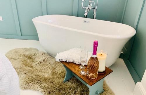 Matlock House | The Coach House central location fantastic Views