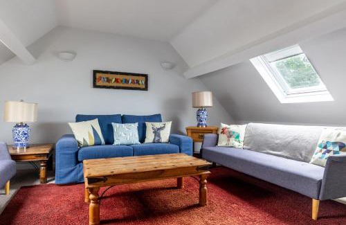 Lea House | The Coach House