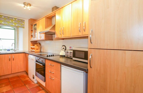 Shepton Mallet House | THE COACH HOUSE, pet friendly, character holiday cottage in Wells