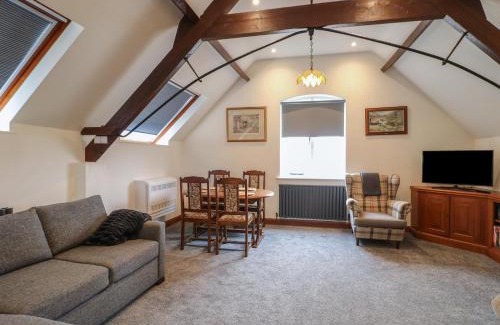 Rosliston House | The Coach House
