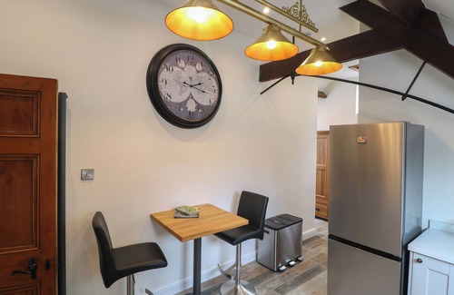 Rosliston Cottage | The Coach House