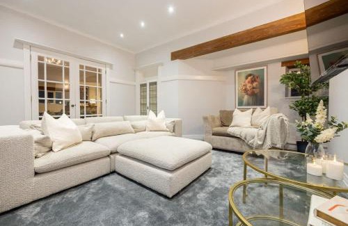 Trafford House | The Coach House - Grade 2 Listed