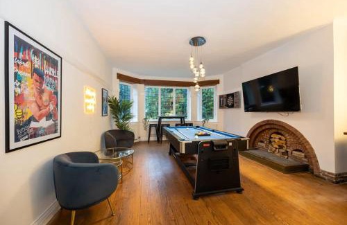 Trafford House | The Coach House - Grade 2 Listed