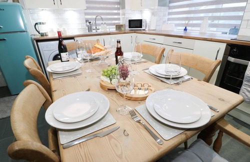 Thornton House | THE COACH HOUSE, pet friendly in Thornton, West Yorkshire
