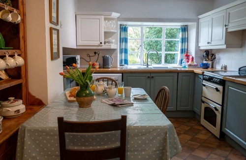 Rhyd-y-clafdy Cottage | The Coach House - sleeps 10 guests in 5 bedrooms