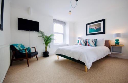 Mumbles House | The Coast House