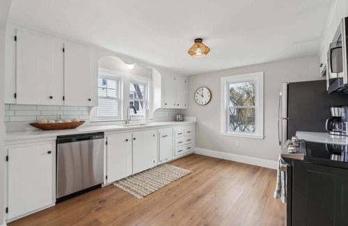 Scarborough Apartment | The Coastal Nest – Stay for 5!
