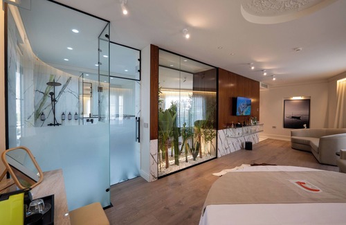 Kodrra Hotel | The Collector hotel boutique