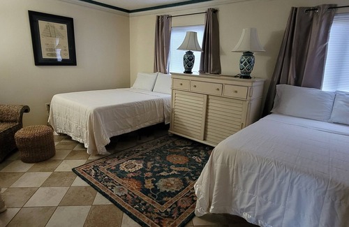 Northeast Virginia Beach Resort | The Colony Condominiums Oceanfront Unit with Amazing Oceanfront Balcony