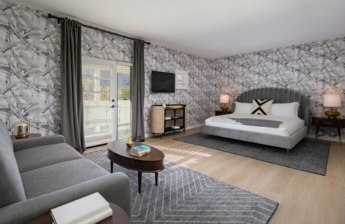 The Movie Colony Hotel | The Colony Palms Hotel and Bungalows - Adults Only
