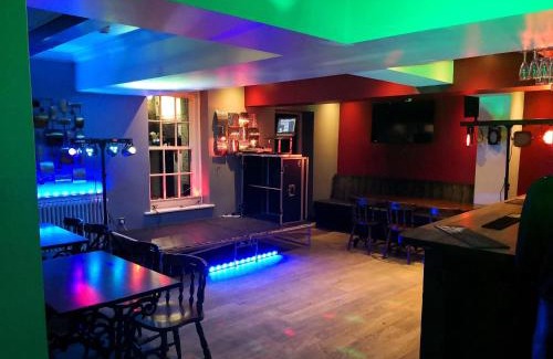Chester Hotel | The Commercial Bar & Hotel