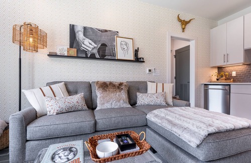 Hillsboro Village Condo | The Commodore - Steps Away from Hillsboro Village