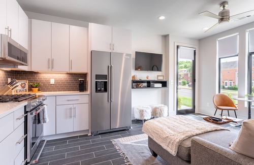 Hillsboro Village Condo | The Commodore - Steps Away from Hillsboro Village