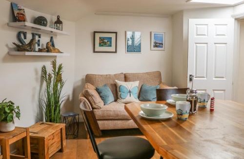 Swanage Apartment | The Compass