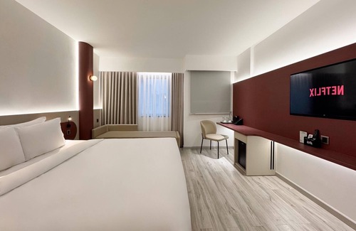 Phuong 6 Hotel | The Concept Hotel HCMC - Premium