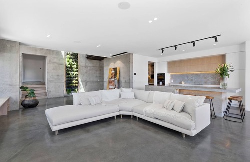 Ocean Grove House | The Concrete Beach Pad!