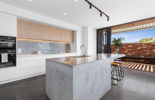 Ocean Grove House | The Concrete Beach Pad!