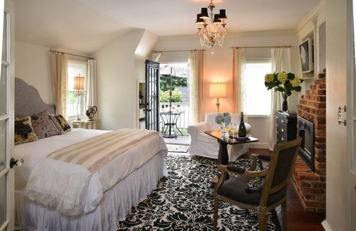 South Glastonbury Bed & Breakfast | The Connecticut River Valley Inn
