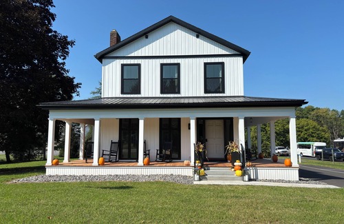 Franklin Springs Apartment | The Continental Chambers- near Hamilton College!