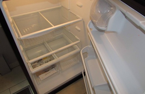 Near Eastside Apartment | The Cool and Spacious Metro Apt. w/free park & WiFi in Indianapolis