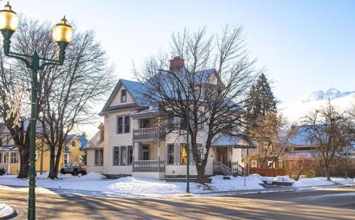 Revelstoke Bed & Breakfast | The Copeland