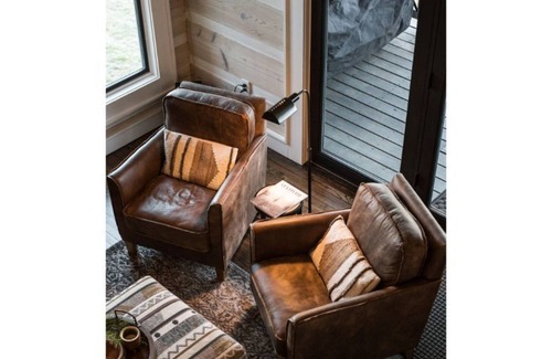 Vilas House | The Copper Cabin: Creek-side Mountain Luxury