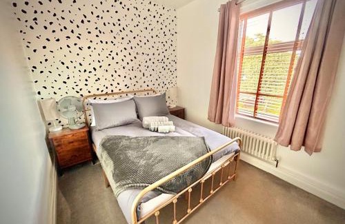 Chesterfield House | The Corner House