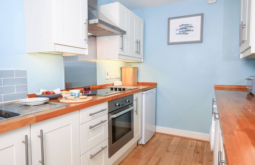 Dartmouth Cottage | The Corner House