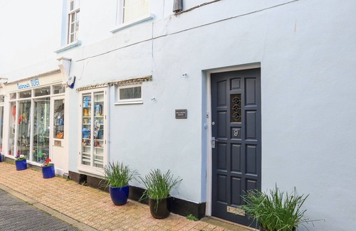 Dartmouth Cottage | The Corner House