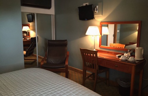 Leominster Hotel | The Corners Inn