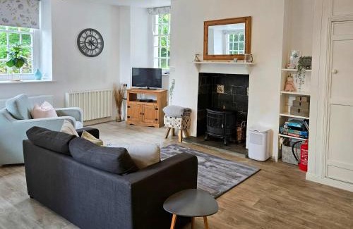 Camelford Apartment | The Cornish Nook Beautiful Grade 2 Listed Building In Cornwall By StayStaycations