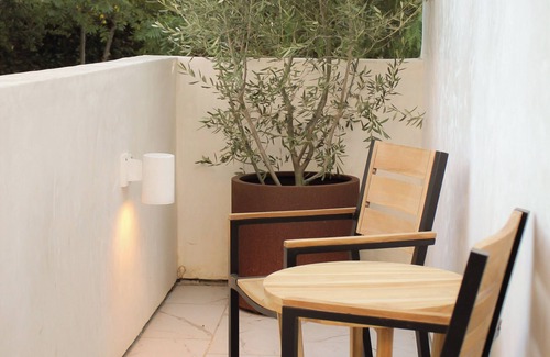 Malibu House | The Corral House Malibu. Relax. Rejuvenate. Create.