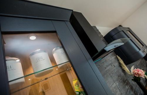 Huddersfield House | The Cosey Tucked-Away Cottage 2 or 3 bedroom options