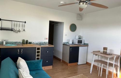 Tenby House | The Cosy Cabin