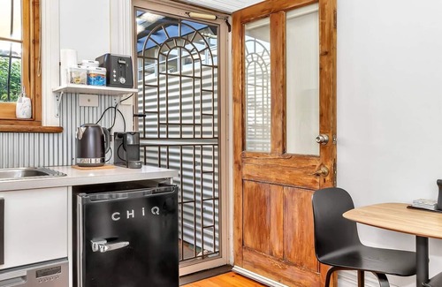 Adelaide Central Business District Cottage | The Cosy Corner Classic Haven with Modern Comforts