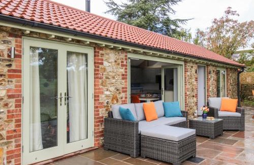 Axminster House | The Cosy Cowshed