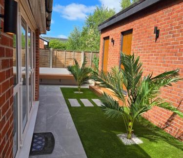 Salford Apartment | The Cosy Nest - Brand New Short Let in Salford