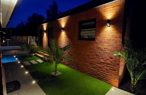 Salford Apartment | The Cosy Nest - Brand New Short Let in Salford
